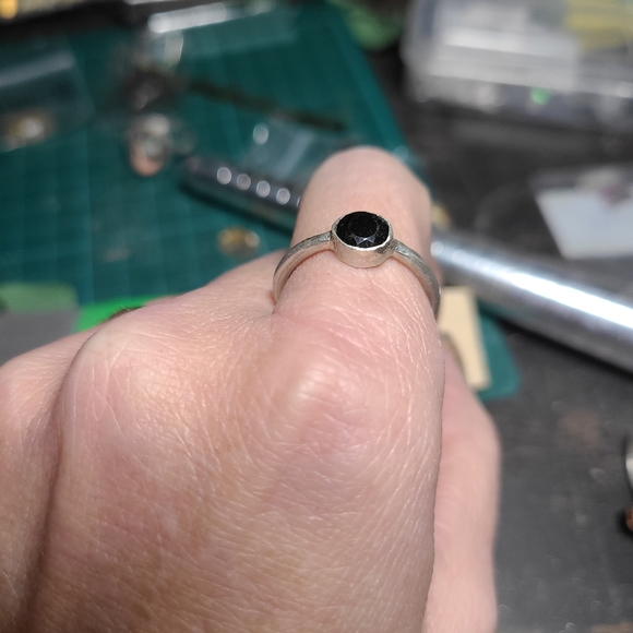 Sterling silver stacker ring - Picture 3 of 3